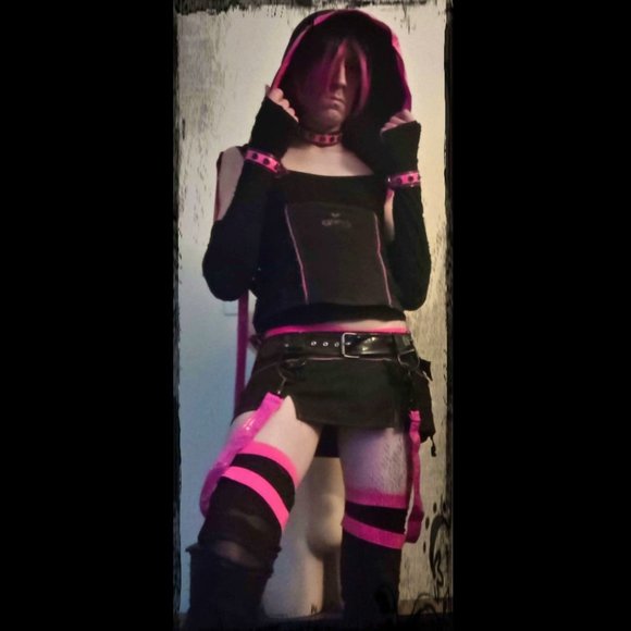 Meet your Posher, Nev'yn! - Picture 2 of 3